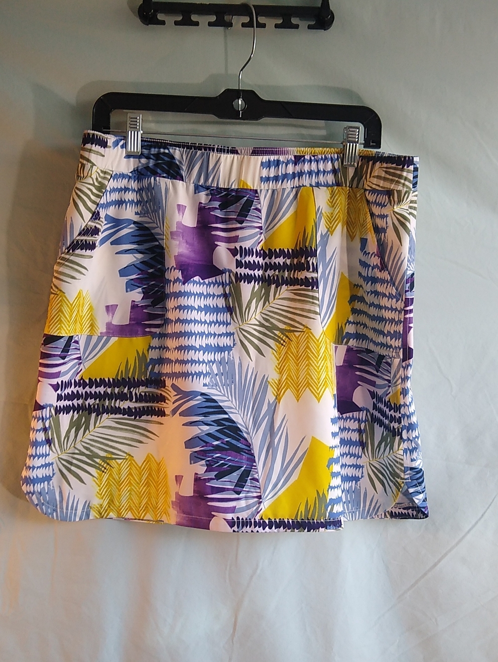 Chico's 1.5 Tropical Print Skorts